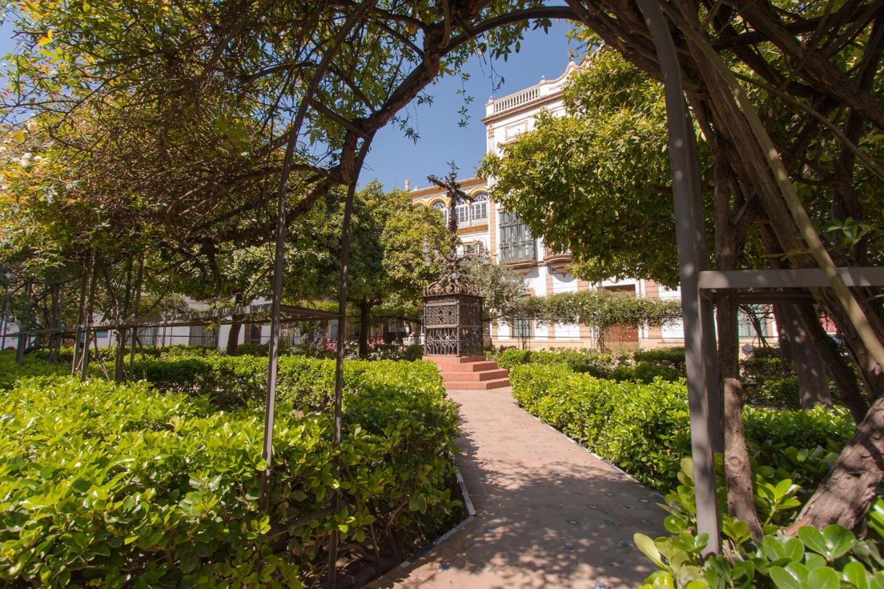 Apartament Alkazar Gardens Old Town 6 Pax Sewilla Zewnętrze zdjęcie