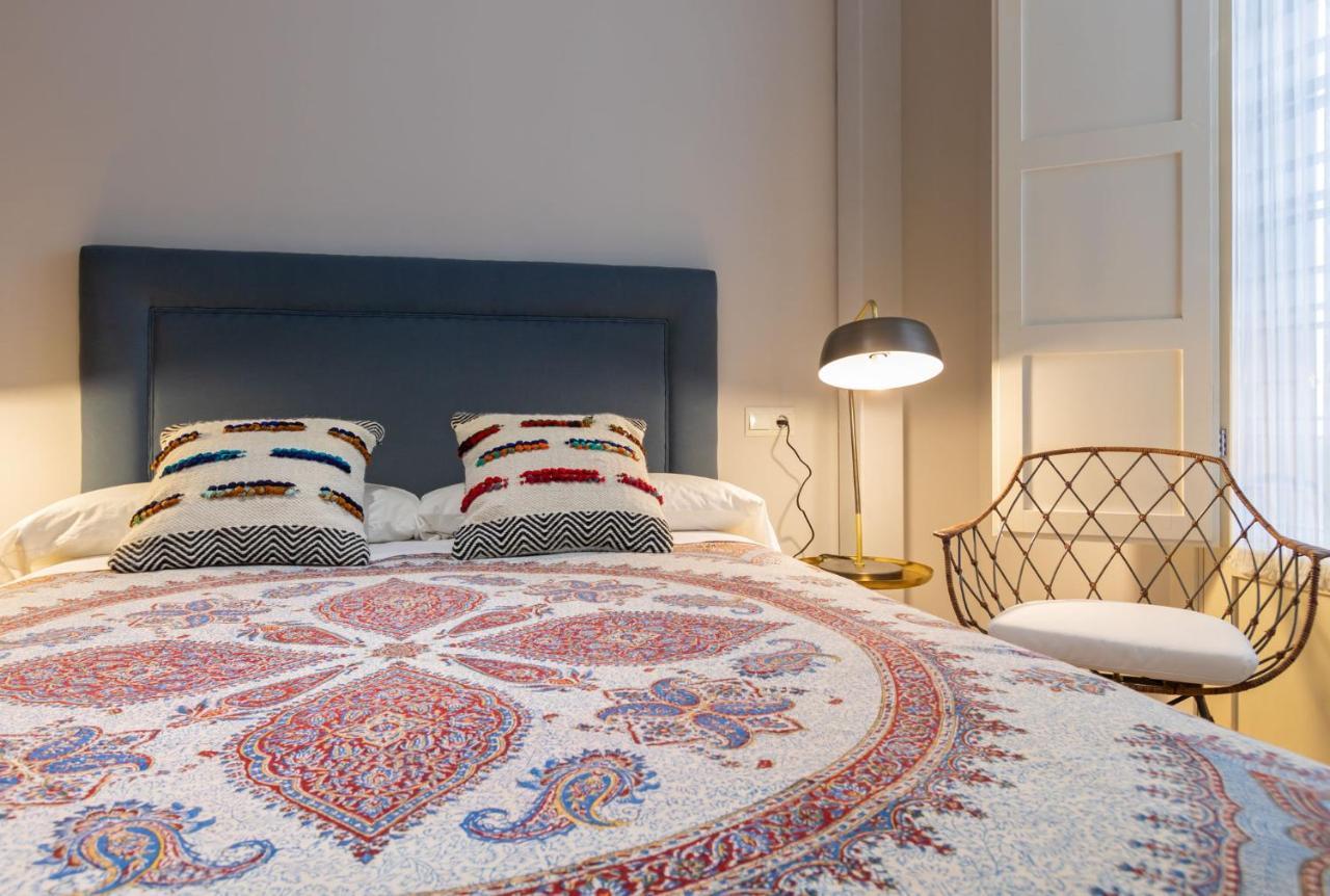 Apartament Alkazar Gardens Old Town 6 Pax Sewilla Zewnętrze zdjęcie