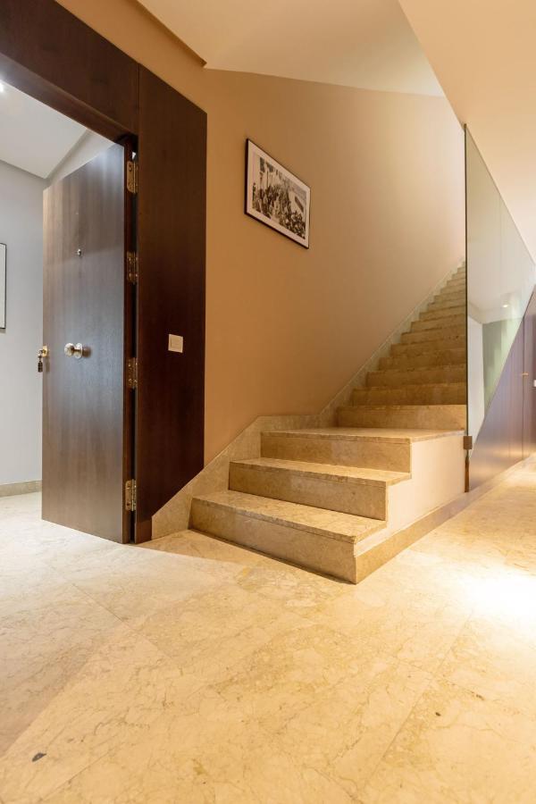 Apartament Alkazar Gardens Old Town 6 Pax Sewilla Zewnętrze zdjęcie