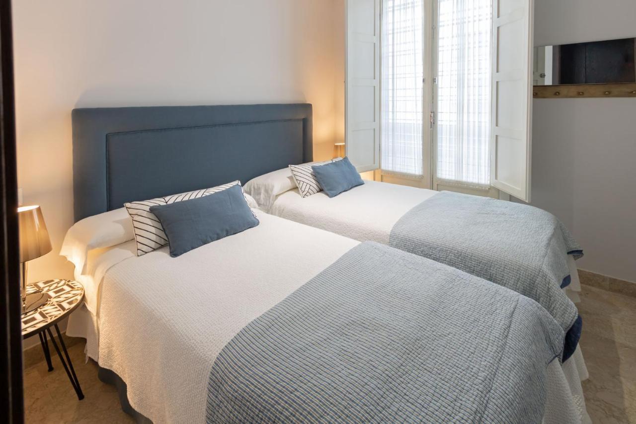 Apartament Alkazar Gardens Old Town 6 Pax Sewilla Zewnętrze zdjęcie